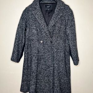 BRAND NEW Black & White Marbled Torrid Coat. (Never worn, no tags.)